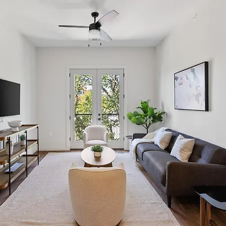 The Corbin 1301 - The Cornell Apartment